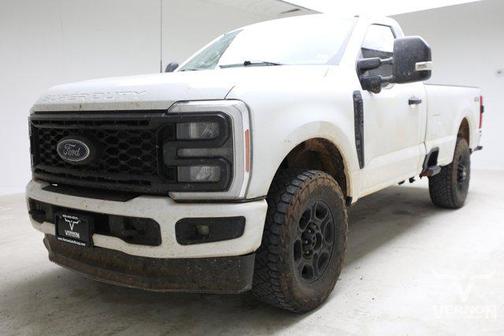 Oxford White 2023 Ford F-250 XL