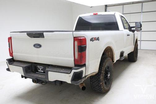 Oxford White 2023 Ford F-250 XL