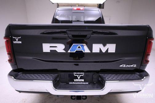 2026 RAM 2500 Tradesman Crew Cab 4x4 6'4' Box