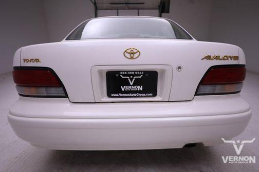 1997 Toyota Avalon XL