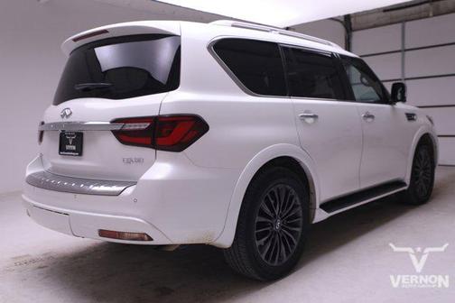2023 INFINITI QX80 SENSORY AWD