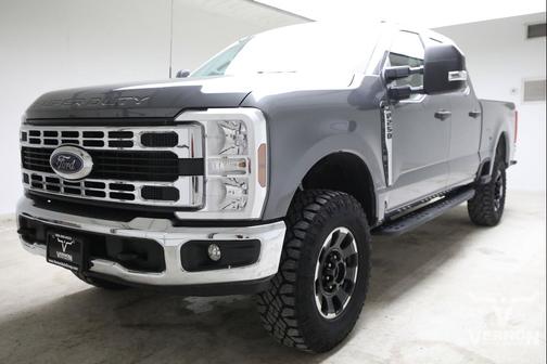 Carbonized Gray Metallic 2025 Ford F-250 XLT