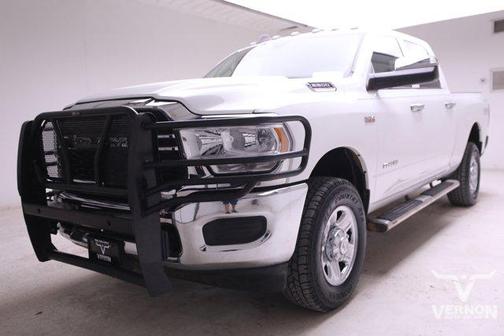 2020 RAM 2500 Tradesman Crew Cab 4X4 6'4' Box