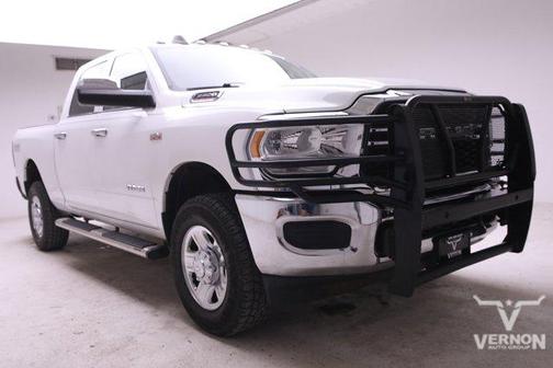2020 RAM 2500 Tradesman Crew Cab 4X4 6'4' Box