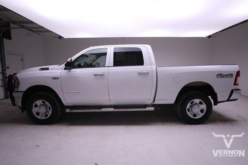 2020 RAM 2500 Tradesman Crew Cab 4X4 6'4' Box