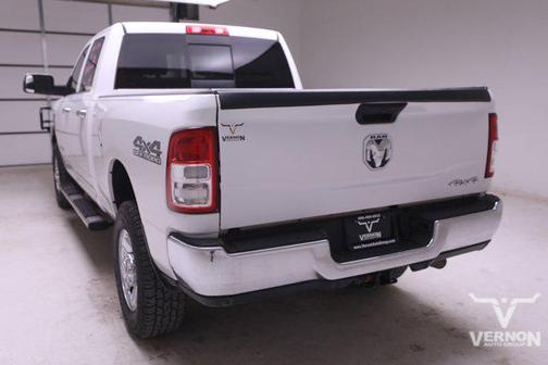 2020 RAM 2500 Tradesman Crew Cab 4X4 6'4' Box