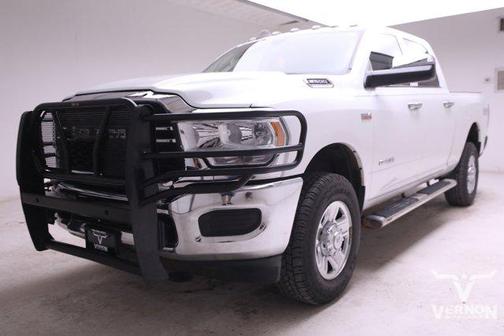 2020 RAM 2500 Tradesman Crew Cab 4X4 6'4' Box