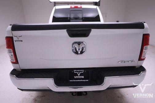 2020 RAM 2500 Tradesman Crew Cab 4X4 6'4' Box