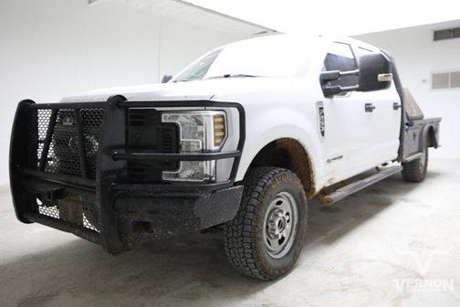 Oxford White 2018 Ford F-250 XL