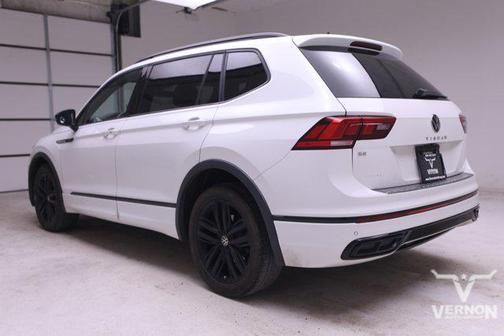 2022 Volkswagen Tiguan 2.0T SE R-Line Black