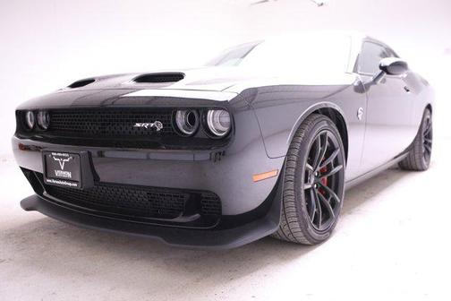 Pitch Black Clearcoat 2023 Dodge Challenger SRT Hellcat