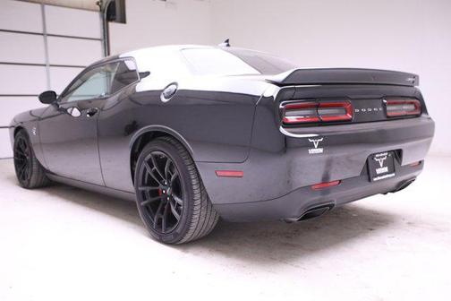 Pitch Black Clearcoat 2023 Dodge Challenger SRT Hellcat