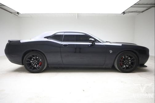 Pitch Black Clearcoat 2023 Dodge Challenger SRT Hellcat
