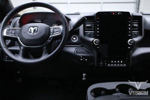 2025 RAM 2500 Tradesman Crew Cab 4x4 6'4' Box