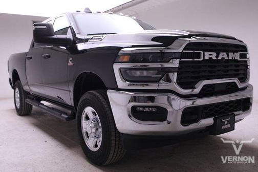 2025 RAM 2500 Tradesman Crew Cab 4x4 6'4' Box