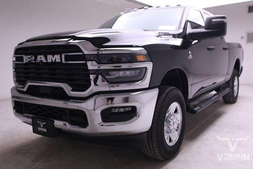 2025 RAM 2500 Tradesman Crew Cab 4x4 6'4' Box