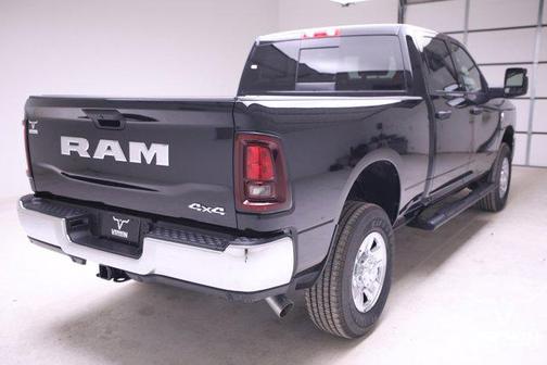2025 RAM 2500 Tradesman Crew Cab 4x4 6'4' Box
