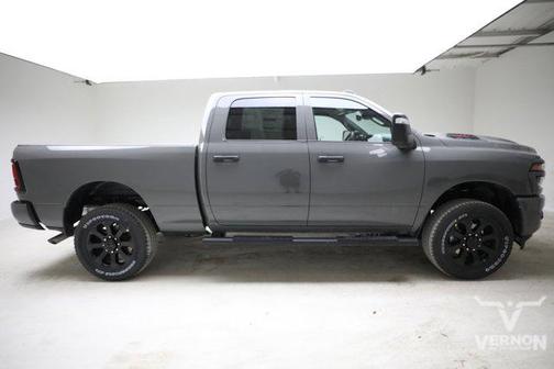 Ceramic Gray Clearcoat 2026 RAM 2500 Black Express Crew Cab 4x4 6'4' Box