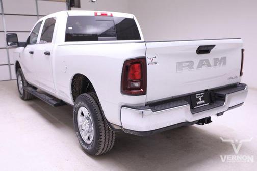 2025 RAM 2500 Tradesman Crew Cab 4x4 6'4' Box