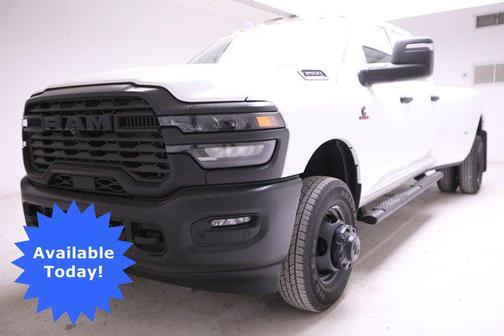 2026 RAM 3500 Tradesman Crew Cab 4x4 8' Box