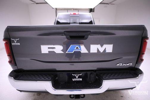 2026 RAM 3500 Tradesman Crew Cab 4x4 8' Box