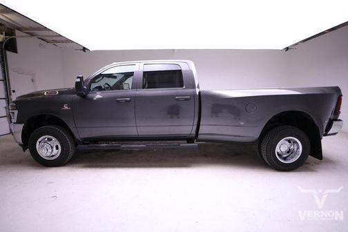 2026 RAM 3500 Tradesman Crew Cab 4x4 8' Box