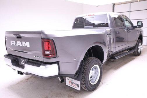 2026 RAM 3500 Tradesman Crew Cab 4x4 8' Box