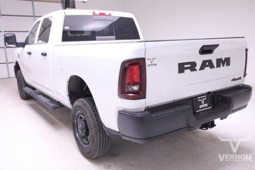2025 RAM 2500 Tradesman Crew Cab 4x4 6'4' Box