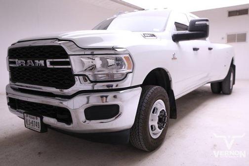 2024 RAM 3500 Tradesman Crew Cab 4x4 8' Box