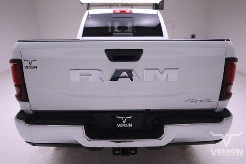 2025 RAM 2500 Tradesman Crew Cab 4x4 6'4' Box