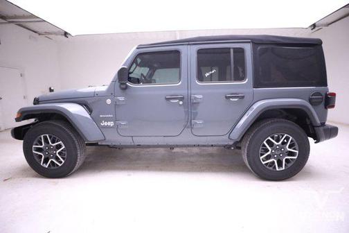 2024 Jeep Wrangler 4-Door Sahara 4x4