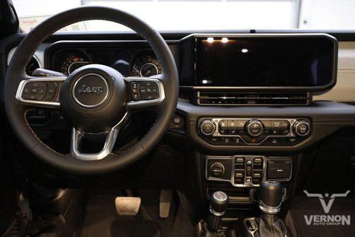 2024 Jeep Wrangler 4-Door Sahara 4x4