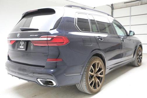 Carbon Black Metallic 2020 BMW X7 xDrive40i