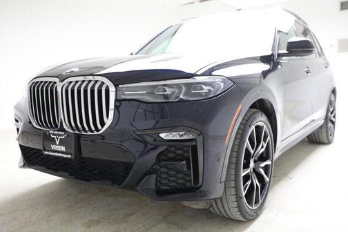 Carbon Black Metallic 2020 BMW X7 xDrive40i