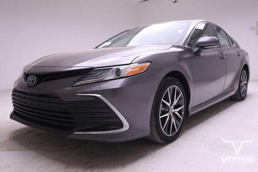 2024 Toyota Camry Hybrid XLE
