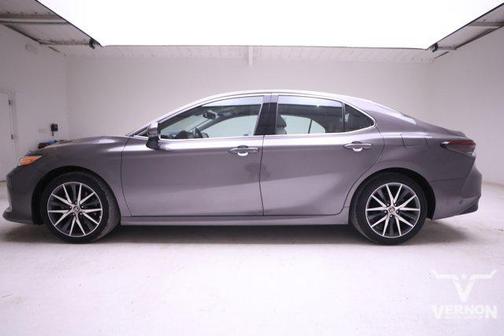 2024 Toyota Camry Hybrid XLE