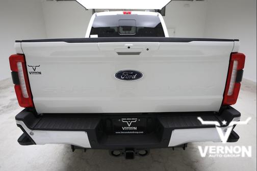 Star White Metallic Tri-Coat 2026 Ford F-250 Lariat