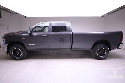 2025 RAM 3500 Laramie Crew Cab 4x4 8' Box
