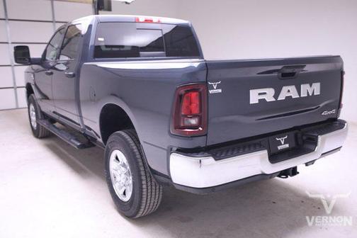 2025 RAM 2500 Tradesman Crew Cab 4x4 6'4' Box