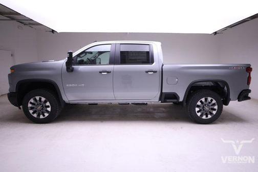 2025 Chevrolet Silverado 2500 Custom