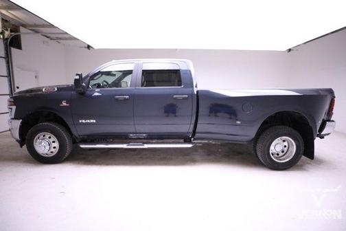 2026 RAM 3500 Lone Star Crew Cab 4x4 8' Box