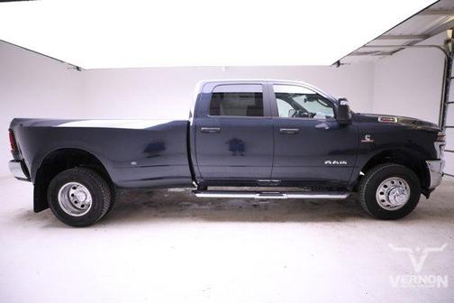 2026 RAM 3500 Lone Star Crew Cab 4x4 8' Box