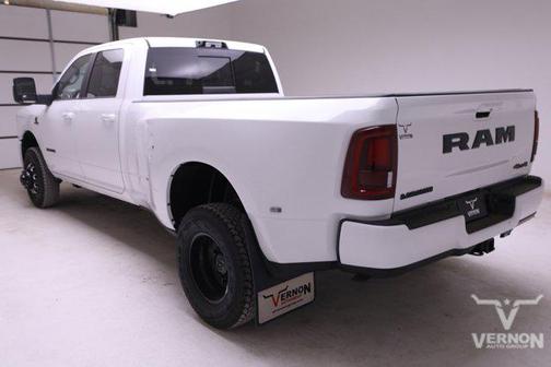 2025 RAM 3500 Laramie Crew Cab 4x4 8' Box