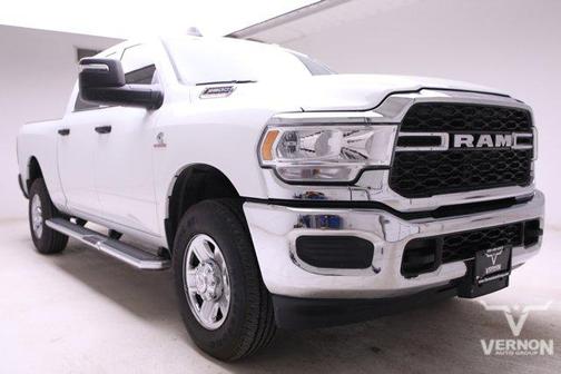 2024 RAM 3500 Tradesman Crew Cab 4x4 6'4' Box