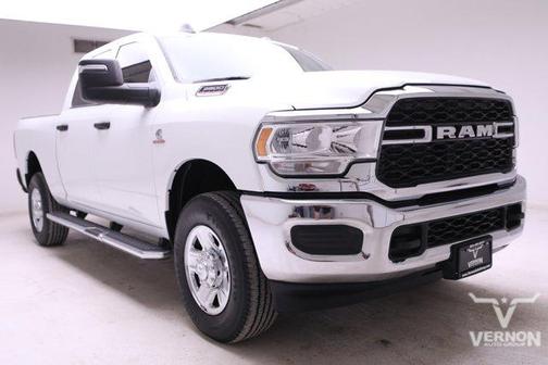 2024 RAM 3500 Tradesman Crew Cab 4x4 6'4' Box