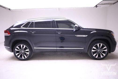 2022 Volkswagen Atlas Cross Sport 3.6L V6 SEL Premium R-Line