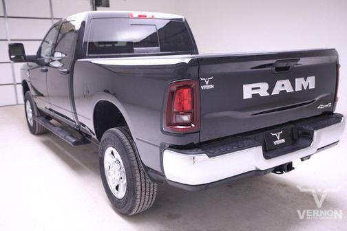 2025 RAM 2500 Tradesman Crew Cab 4x4 6'4' Box