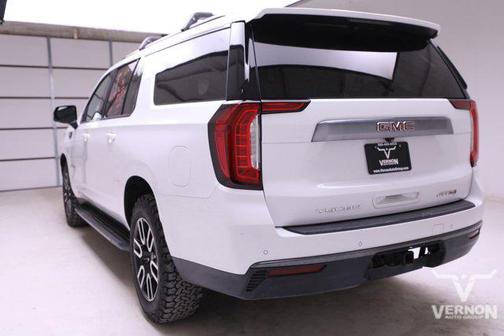 2021 GMC Yukon XL 4WD AT4
