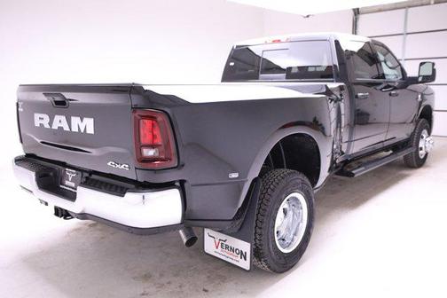 2026 RAM 3500 Tradesman Crew Cab 4x4 8' Box