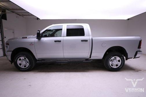 2026 RAM 3500 Tradesman Crew Cab 4x4 6'4' Box